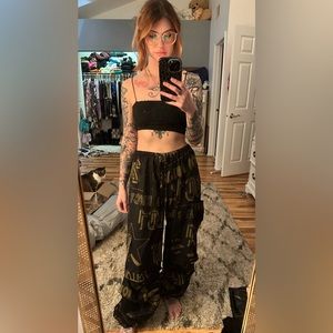 graffiti style cargo pants 🖤